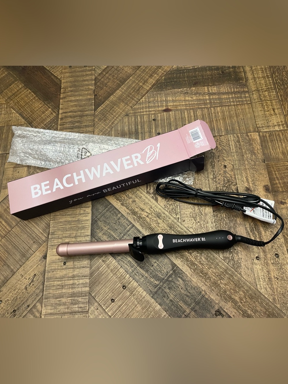 The Beachwaver Co. B1 Rotating Curling Iron